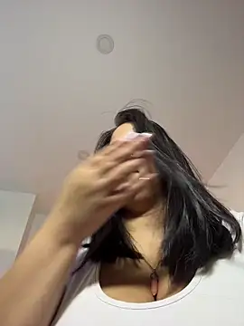 tati reyess online show from October 7, 2025, 1:30 pm