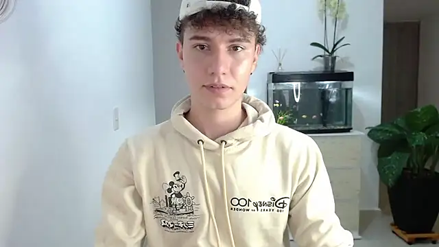 adrian morelly online show from December 18, 2024, 2:32 am