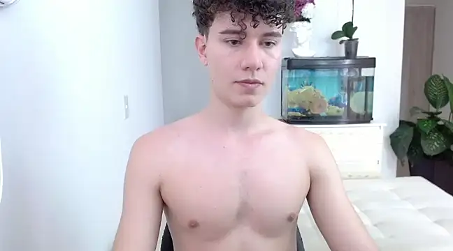 adrian morelly online show from March 19, 2025, 6:23 pm