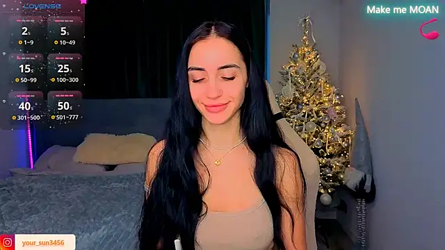 Snapshot of Kemi__Jordan chatting on December 22, 2025, 12:35 pm Kemi Jordan online show from December 22, 2025, 12:35 pm