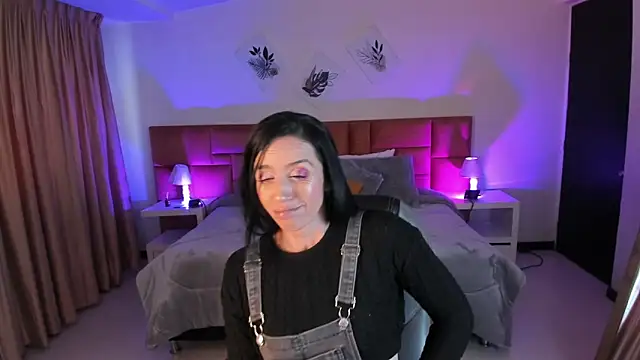 Kristen Garner online show from September 16, 2025, 7:37 pm