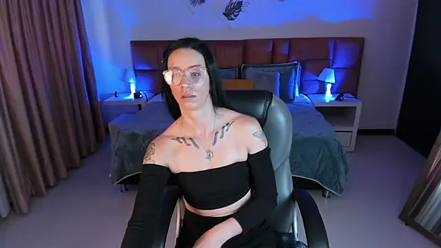 Kristen Garner online show from September 27, 2025, 8:14 pm