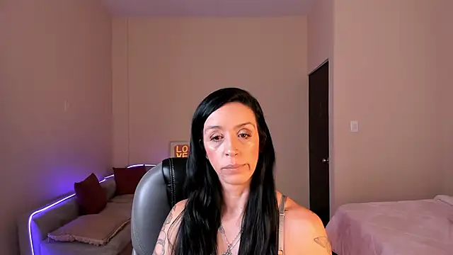 Snapshot of Kristen_Garner chatting on May 19, 2026, 7:31 pm Kristen Garner online show from May 19, 2026, 7:31 pm