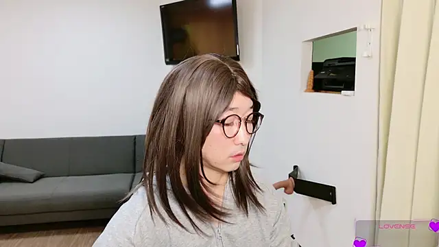Snapshot of Kanae_sweet chatting on January 5, 2025, 1:35 am Kanae sweet online show from January 5, 2025, 1:35 am