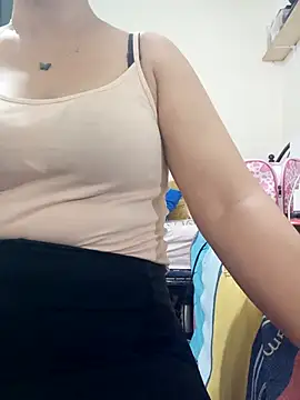 lolo890 online show from October 29, 2025, 1:35 pm