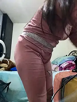 lolo890 online show from February 12, 2026, 2:45 pm