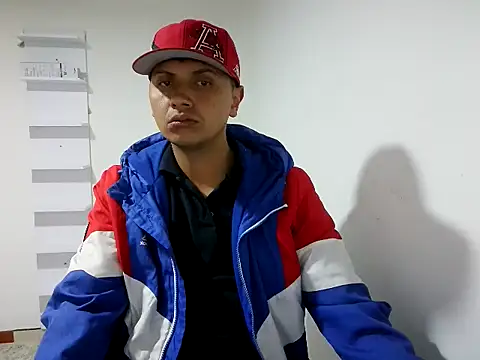 saraa foxxsquirt online show from April 24, 2026, 4:48 am