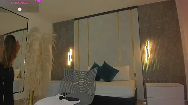 riley sierra online show from March 5, 2026, 12:34 pm