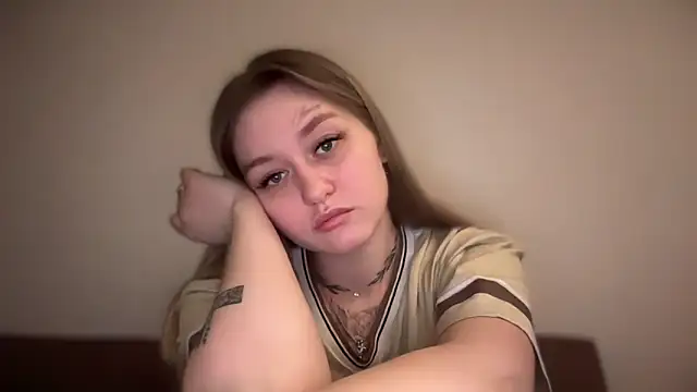 Isabel-Bailey online show from January 14, 2025, 9:51 pm