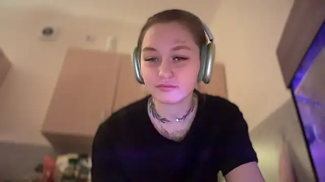 Isabel-Bailey online show from January 18, 2025, 12:57 am