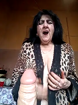 Snapshot of Lovely_Lori chatting on April 27, 2026, 4:54 am Lovely Lori online show from April 27, 2026, 4:54 am