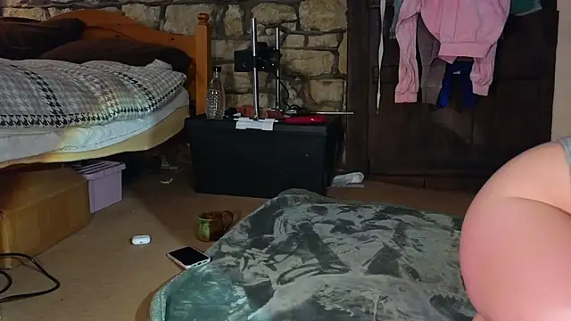 Snapshot of Bellazeebub chatting on January 8, 2026, 11:01 am Bellazeebub online show from January 8, 2026, 11:01 am