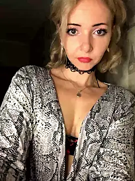 Kristina03 online show from January 10, 2026, 9:41 pm