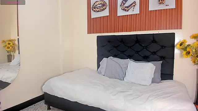 Cristale69 online show from April 8, 2026, 7:14 pm