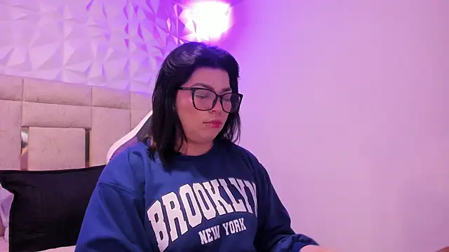 PauletteJ online show from February 16, 2026, 12:01 pm