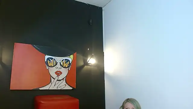 Snapshot of miley_jensen chatting on February 22, 2025, 10:09 pm miley jensen online show from February 22, 2025, 10:09 pm