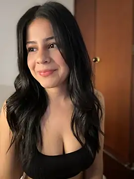 CuteKira7 online show from March 19, 2026, 3:21 am