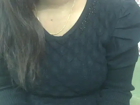 Snapshot of Lusty_Wife1 chatting on December 18, 2025, 9:59 am Lusty Wife1 online show from December 18, 2025, 9:59 am