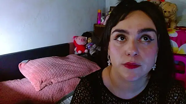 Snapshot of collette_beaufoy_ chatting on May 6, 2026, 4:52 am collette beaufoy online show from May 6, 2026, 4:52 am