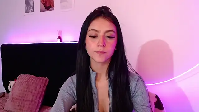 Snapshot of Coralinnee_ chatting on March 20, 2025, 4:40 am Coralinnee online show from March 20, 2025, 4:40 am