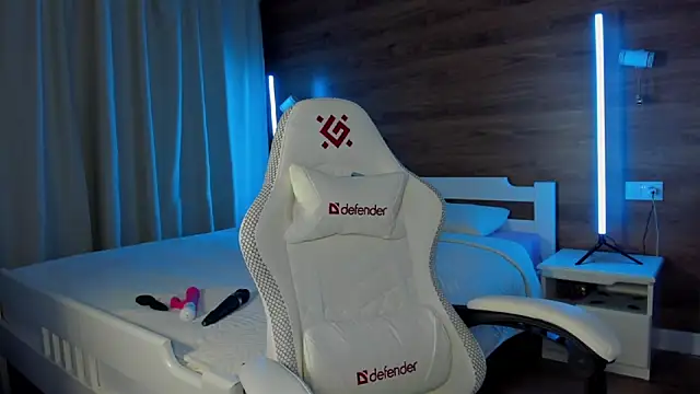 Snapshot of Elizabeth_Hottie_ chatting on February 22, 2026, 12:23 am Elizabeth Hottie online show from February 22, 2026, 12:23 am