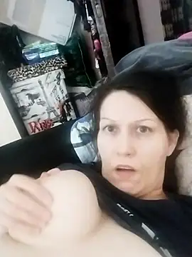 Snapshot of Mira_bel chatting on May 7, 2026, 12:54 pm Mira bel online show from May 7, 2026, 12:54 pm