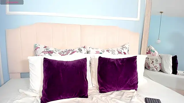 bhritany brow online show from December 5, 2025, 10:35 am