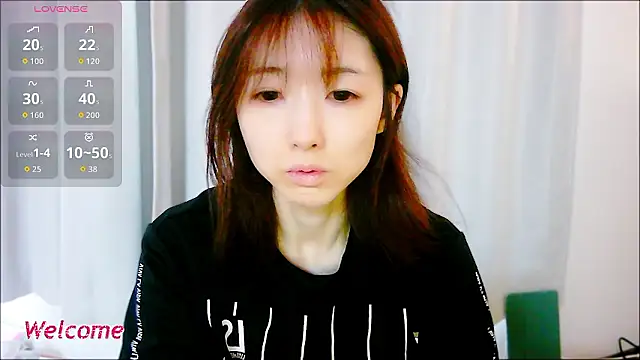 Snapshot of Love_me_Eri_ chatting on September 29, 2025, 10:58 pm Love me Eri online show from September 29, 2025, 10:58 pm
