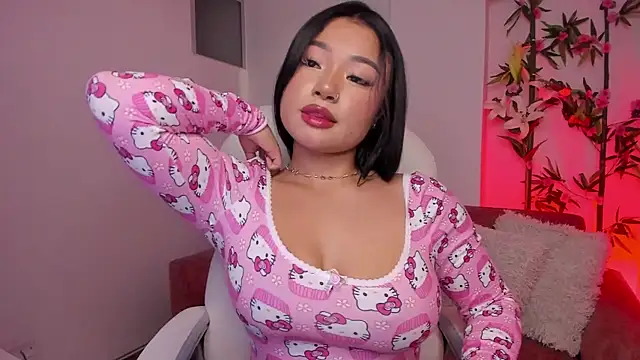 Snapshot of Lulu_Sakura_ chatting on January 5, 2025, 1:56 am Lulu Sakura  online show from January 5, 2025, 1:56 am