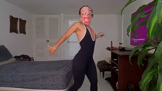 Princess Celta online show from October 11, 2025, 3:21 pm