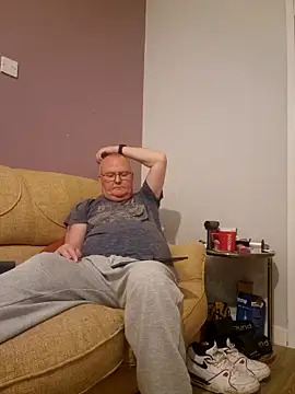 FriendlyDave online show from March 8, 2025, 10:34 pm