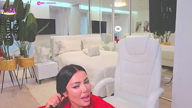 Snapshot of wowEva chatting on November 8, 2025, 10:26 am wowEva online show from November 8, 2025, 10:26 am