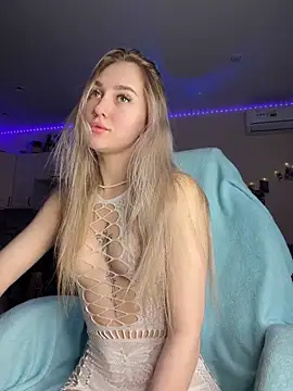 Good  Girl  online show from April 10, 2026, 11:26 am