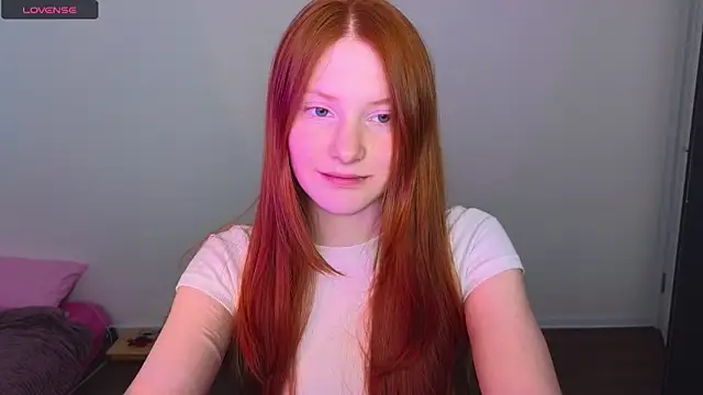 MiaKeler online show from February 7, 2025, 11:45 pm