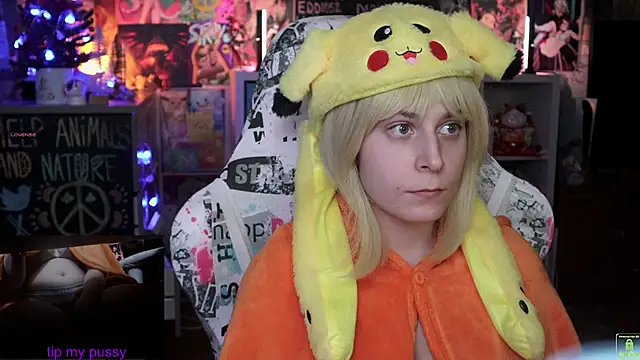 ShiroiFubuki online show from February 1, 2025, 5:26 pm