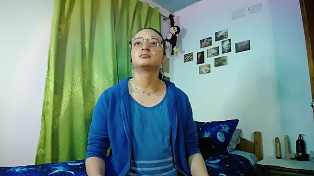 monkeywillwhite online show from October 27, 2025, 12:26 am