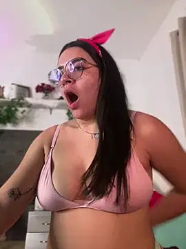 Snapshot of Lia_flowers chatting on January 4, 2025, 11:06 pm Lia flowers online show from January 4, 2025, 11:06 pm
