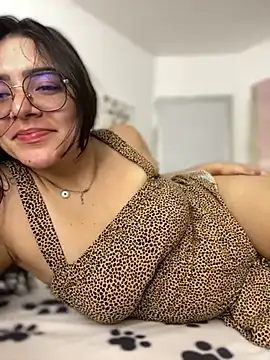 Snapshot of Lia_flowers chatting on January 17, 2025, 5:11 am Lia flowers online show from January 17, 2025, 5:11 am