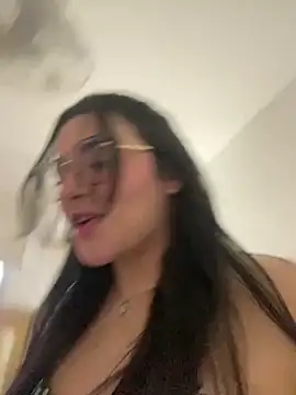 Snapshot of Lia_flowers chatting on January 25, 2025, 11:00 pm Lia flowers online show from January 25, 2025, 11:00 pm