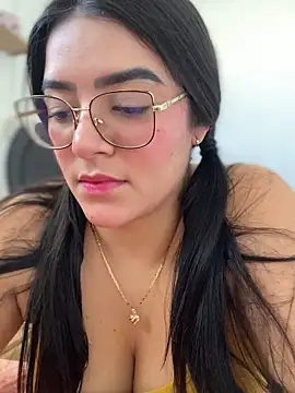 Snapshot of Lia_flowers chatting on January 26, 2025, 8:56 pm Lia flowers online show from January 26, 2025, 8:56 pm