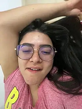 Snapshot of Lia_flowers chatting on February 13, 2025, 5:01 pm Lia flowers online show from February 13, 2025, 5:01 pm