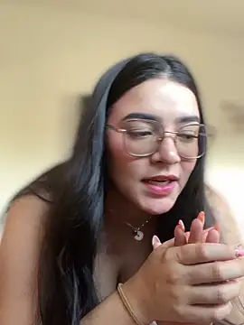 Snapshot of Lia_flowers chatting on February 15, 2025, 10:21 pm Lia flowers online show from February 15, 2025, 10:21 pm