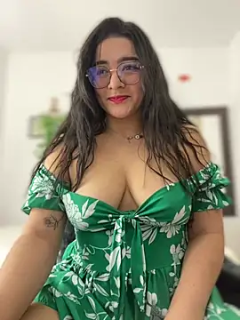 Snapshot of Lia_flowers chatting on March 2, 2025, 5:23 am Lia flowers online show from March 2, 2025, 5:23 am