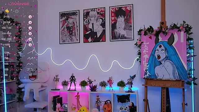 HolliWould  online show from September 30, 2025, 5:29 pm