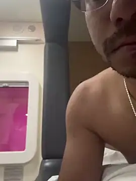 insanefreak69 online show from December 3, 2024, 5:20 am