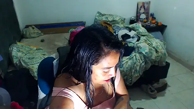 AmaraRoberts420 online show from October 25, 2025, 2:08 am