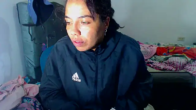 AmaraRoberts420 online show from December 17, 2025, 8:26 pm