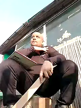 Dick 6inches online show from February 10, 2025, 3:03 am