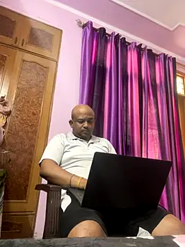 Dick 6inches online show from October 13, 2025, 3:39 am