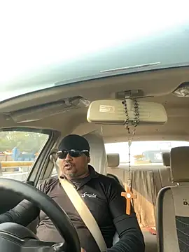 Dick 6inches online show from November 13, 2025, 4:33 am